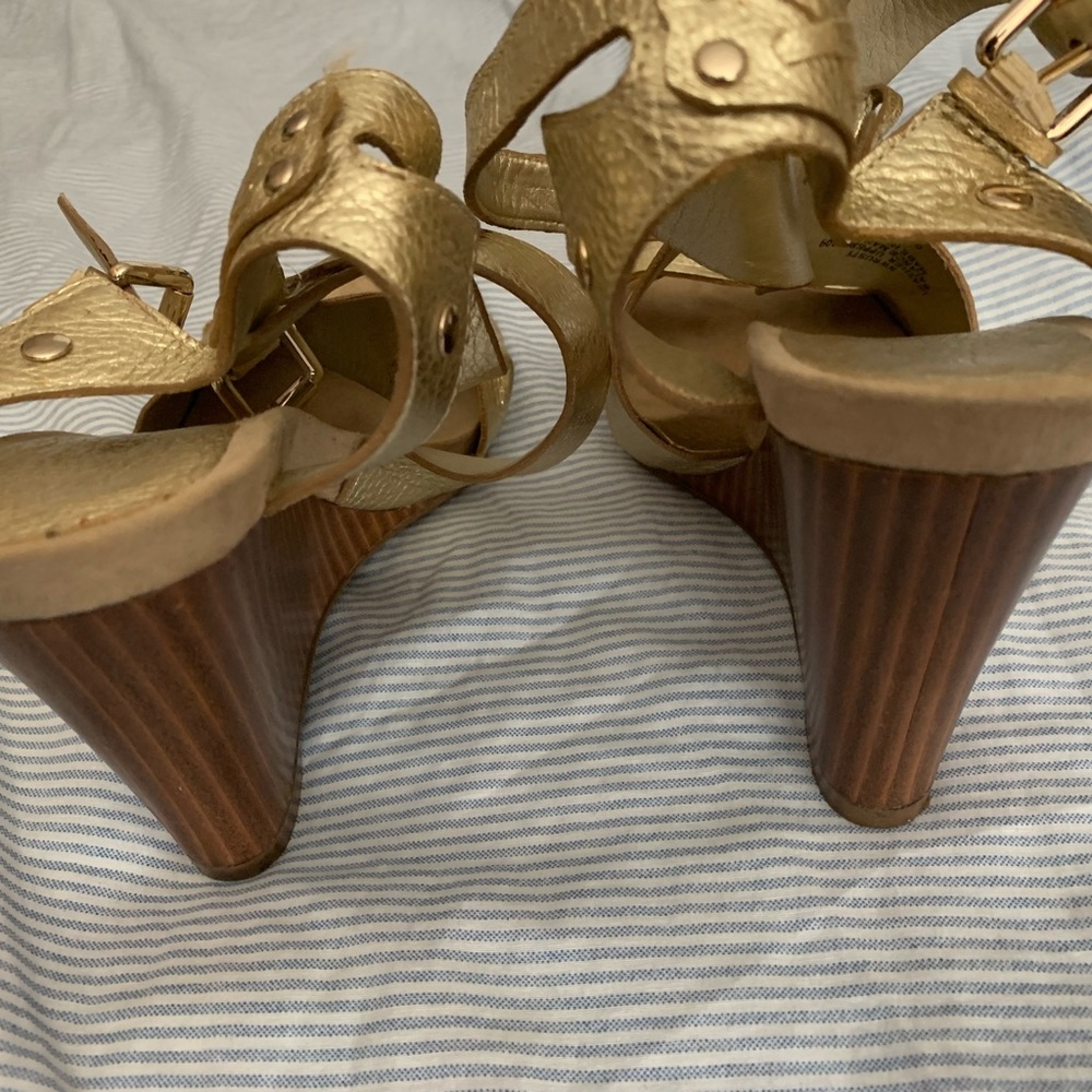Shoes - Picture 3 of 5